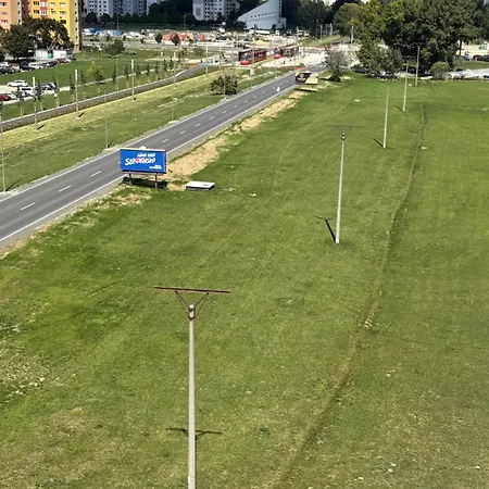 아파트 Topolcianska - Free Garage Parking & 10min Tram To Center