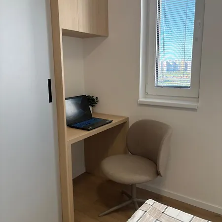 Topolcianska - Cozy With Parking, Ac & 10min Tram To Old Town Lägenhet Bratislava