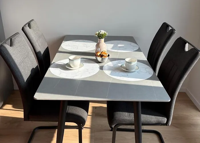 Topolcianska - Free Garage Parking & 10min Tram To Center Appartement Bratislava