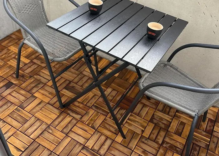 Topolcianska - Cozy With Parking, Ac & 10min Tram To Old Town * Братислава