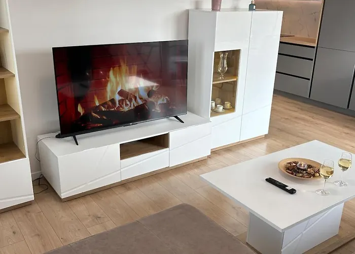 Topolcianska - Free Garage Parking & 10min Tram To Center Bratislava