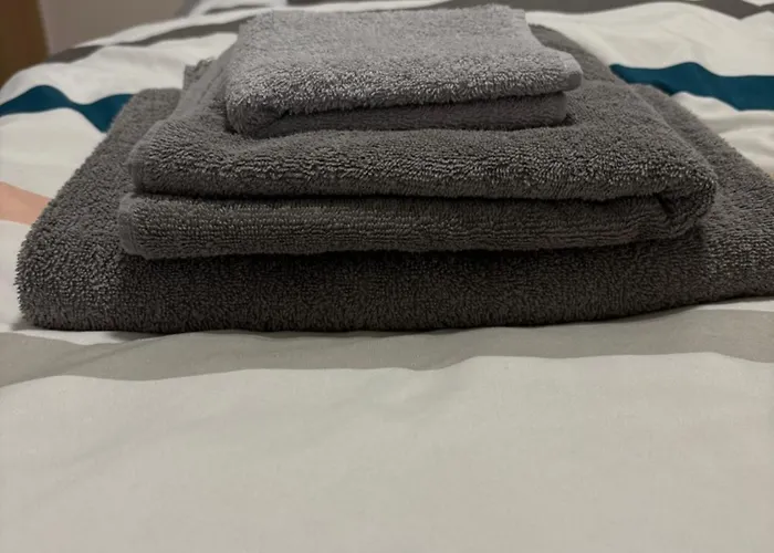 Topolcianska - Cozy With Parking, Ac & 10min Tram To Old Town * Μπρατισλάβα